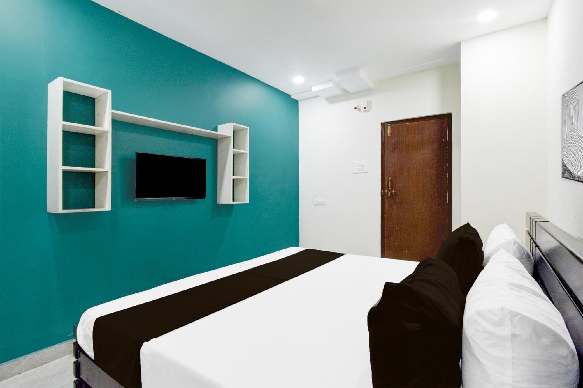 O Urban Hive Hotel 3*